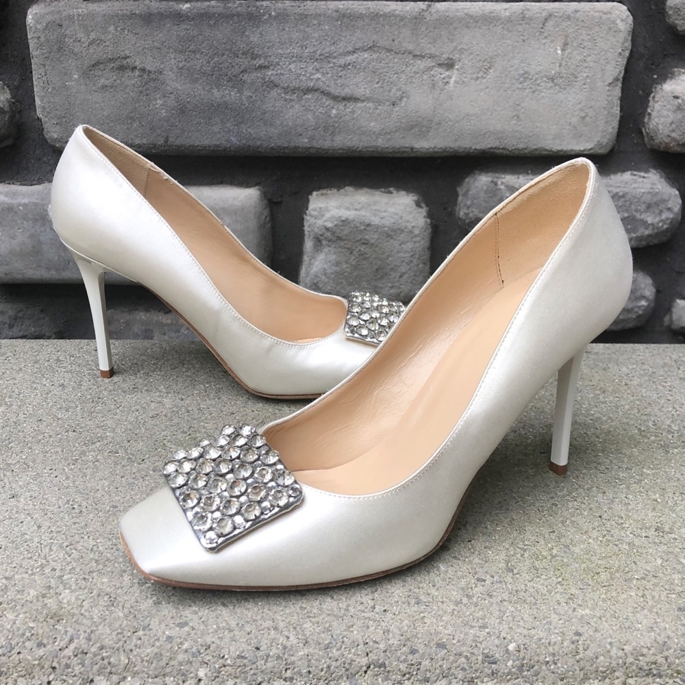Kate Spade Ivory Satin Rhinestone Pumps NEW sz 10 - Picture 1 of 12